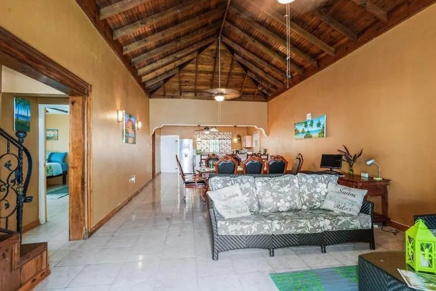 Yanceylargo Estate - Newly Renovated 7Br Beautiful Two-Story W Gorgeous Mountain View Villa Montego Bay 0*,  Jamaica