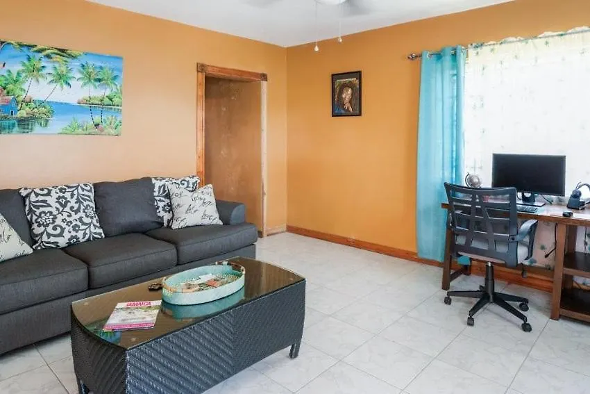 Yanceylargo Estate - Newly Renovated 7Br Beautiful Two-Story W Gorgeous Mountain View Villa 몬테고 베이