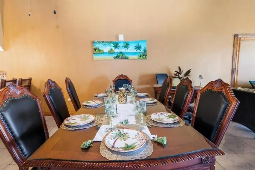 Yanceylargo Estate - Newly Renovated 7Br Beautiful Two-Story W Gorgeous Mountain View Villa Montego Bay Jamaica