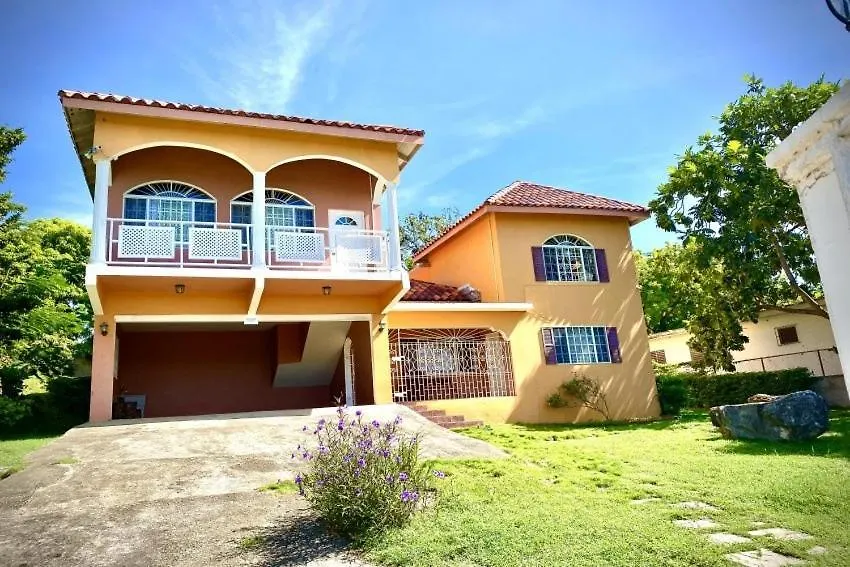 Yanceylargo Estate - Newly Renovated 7Br Beautiful Two-Story W Gorgeous Mountain View Villa Montego Bay 0*,